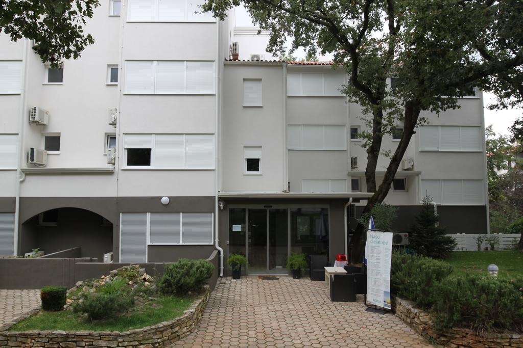 Rona Apartments Volta Pula Exterior foto