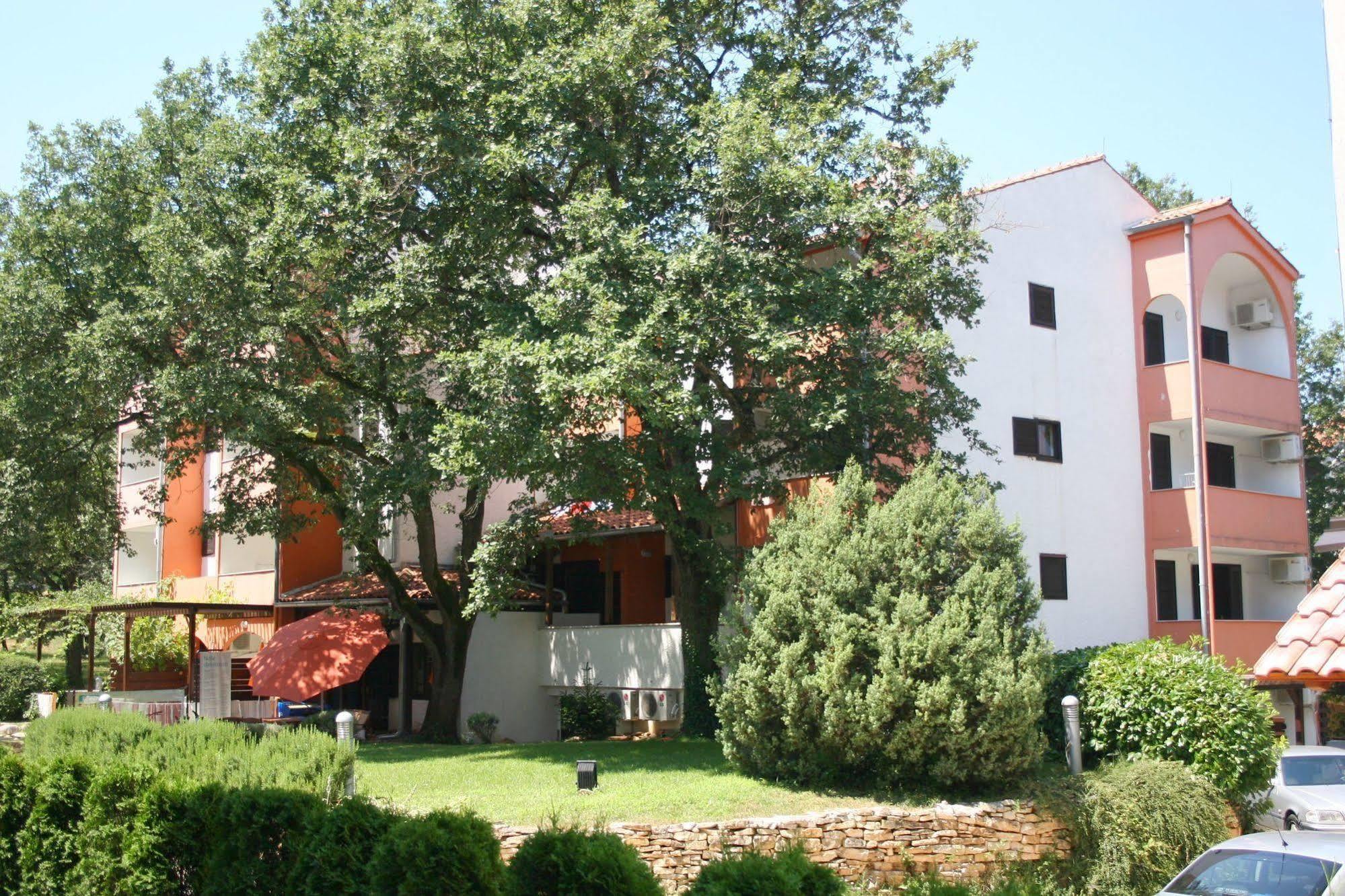 Rona Apartments Volta Pula Exterior foto